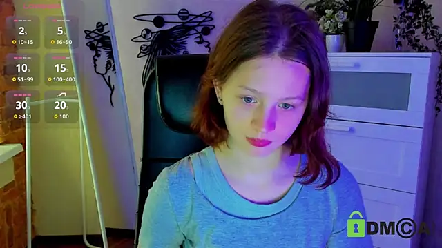 Snapshot of Alina_Mills chatting on 09.17.25 Alina Mills online show from 09.17.25