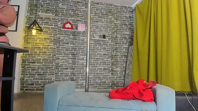 Snapshot of iam_samy_ chatting on 02.03.25 iam samy online show from 02.03.25