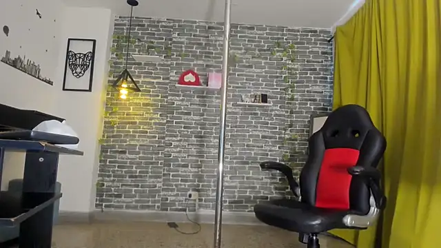 Snapshot of iam_samy_ chatting on 02.08.25 iam samy online show from 02.08.25