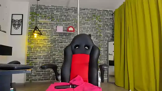 Snapshot of iam_samy_ chatting on 03.10.25 iam samy online show from 03.10.25