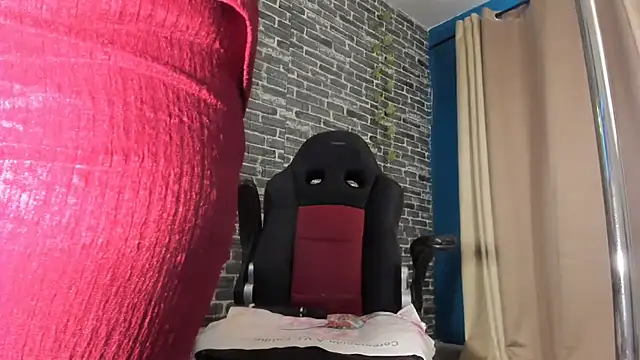 Snapshot of iam_samy_ chatting on 10.09.25 iam samy online show from 10.09.25