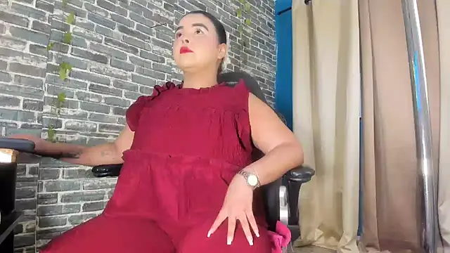 Snapshot of iam_samy_ chatting on 11.12.25 iam samy online show from 11.12.25