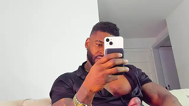 Makonneen online show from 11.04.25