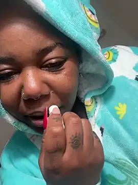 Snapshot of Goddess_Nafeesha chatting on 12.18.25 Goddess Nafeesha online show from 12.18.25