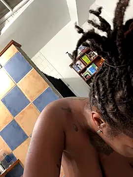 Snapshot of Goddess_Nafeesha chatting on 12.22.25 Goddess Nafeesha online show from 12.22.25