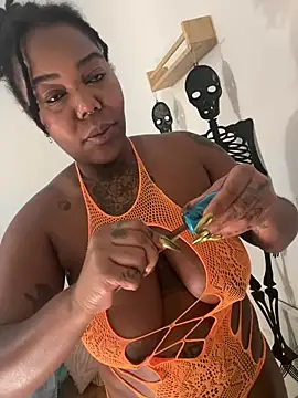 Snapshot of Goddess_Nafeesha chatting on 01.08.26 Goddess Nafeesha online show from 01.08.26