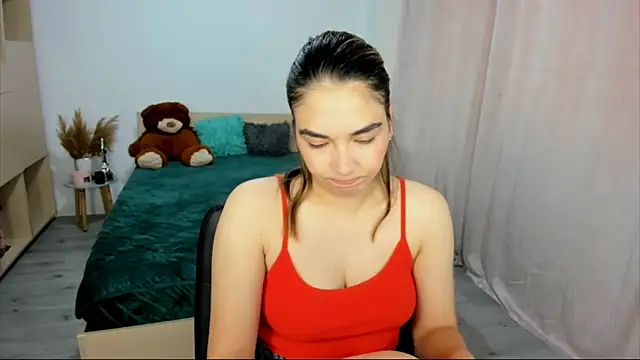 Snapshot of Alexa_Dolly12 chatting on 09.18.25 Alexa Dolly12 online show from 09.18.25