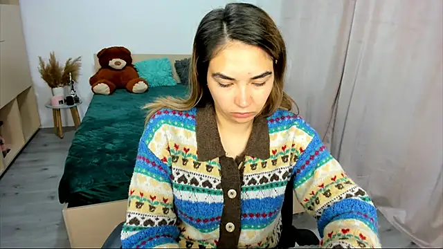 Snapshot of Alexa_Dolly12 chatting on 09.25.25 Alexa Dolly12 online show from 09.25.25