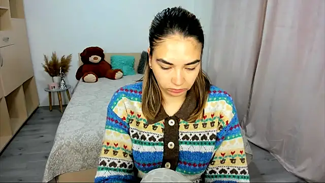 Snapshot of Alexa_Dolly12 chatting on 10.04.25 Alexa Dolly12 online show from 10.04.25