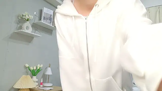 Snapshot of Sayuringo_ chatting on 12.20.25 Sayuringo online show from 12.20.25