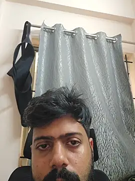 Hornie small Dick01 online show from 03.12.26