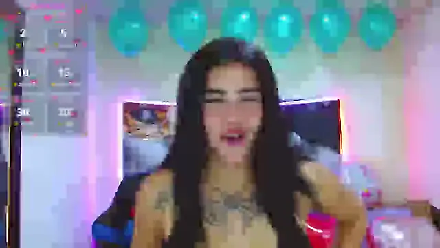 Snapshot of _luna_torres chatting on 02.11.25 luna torres online show from 02.11.25