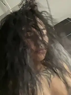 Snapshot of _luna_torres chatting on 03.15.25 luna torres online show from 03.15.25