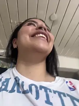  luna torres online show from 04.24.26