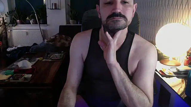 tomz0819 online show from 02.23.26