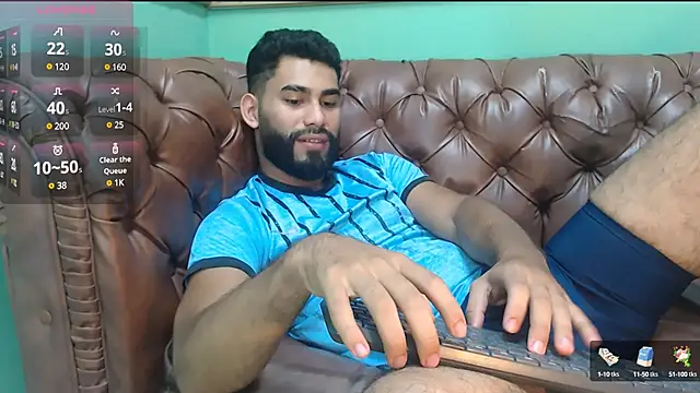 Snapshot of MattewRey chatting on 02.04.25 MattewRey online show from 02.04.25