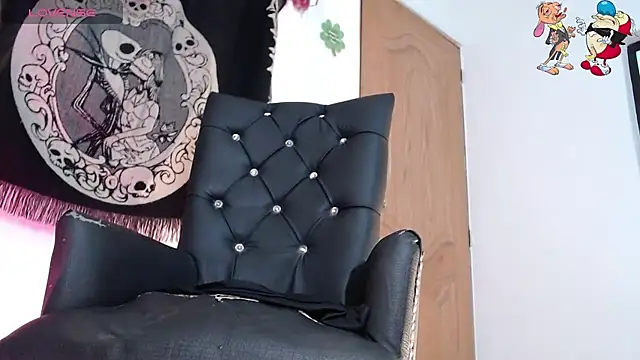 Snapshot of ren_stipee chatting on 10.01.25 ren stipee online show from 10.01.25