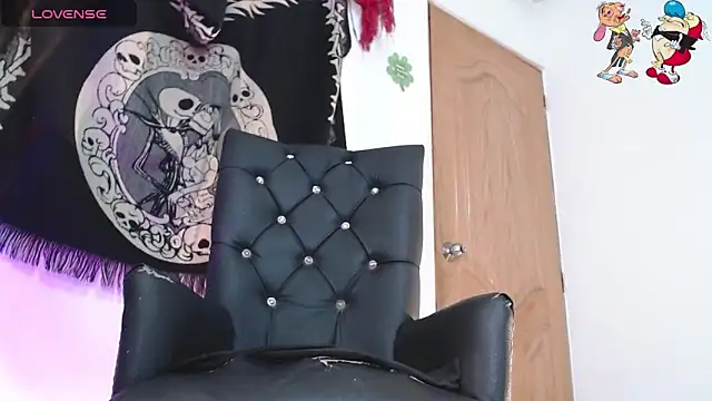 Snapshot of ren_stipee chatting on 11.06.25 ren stipee online show from 11.06.25