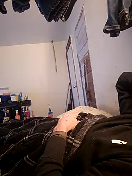 Snapshot of BigDDave6979 chatting on 12.15.25 BigDDave6979 online show from 12.15.25