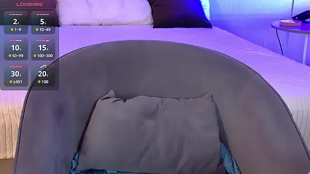 MiaBecky online show from 03.16.25