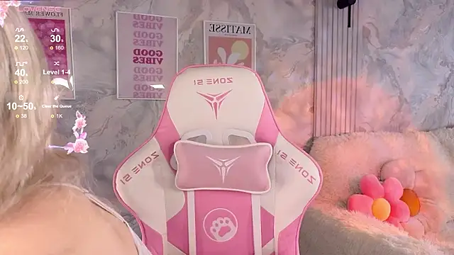 Snapshot of angel_with_flowers chatting on 02.04.26 angel with flowers online show from 02.04.26