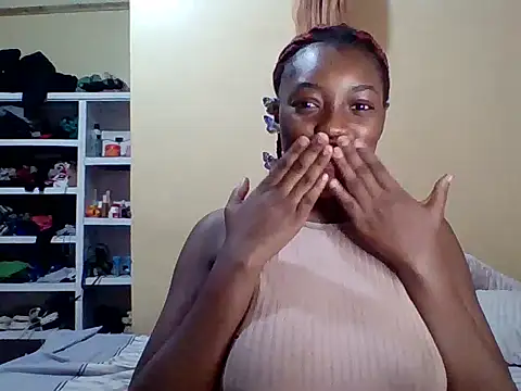 Snapshot of Zara_Twilight chatting on 12.03.25 Zara Twilight online show from 12.03.25