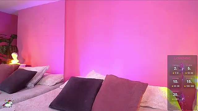 Nicolette ks  online show from 12.29.24