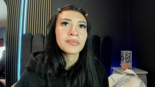 Nicolette ks  online show from 06.09.26