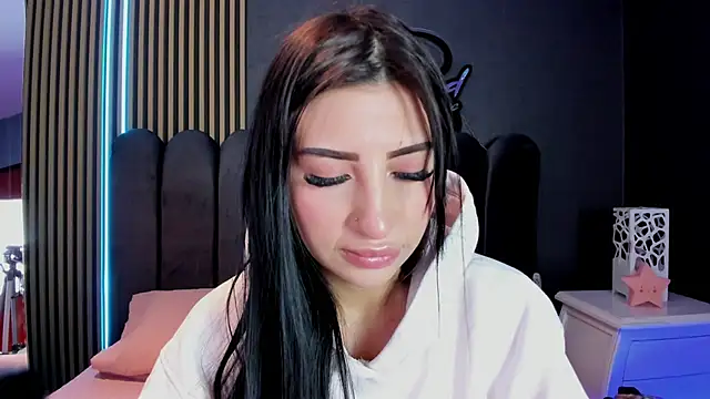 Nicolette ks  online show from 06.20.26