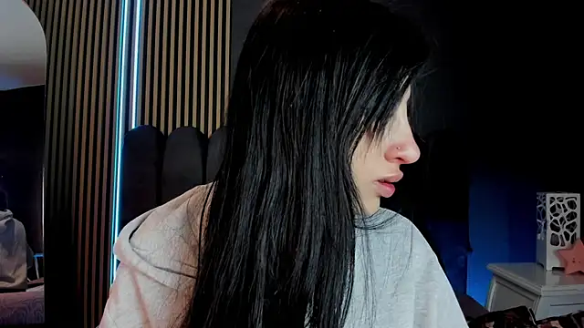 Nicolette ks  online show from 06.25.26