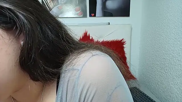 LinaBrowm online show from 04.21.26