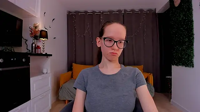 BettyBrowni online show from 02.06.25