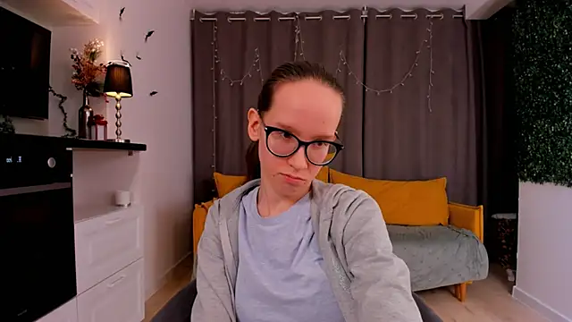 BettyBrowni online show from 02.08.25