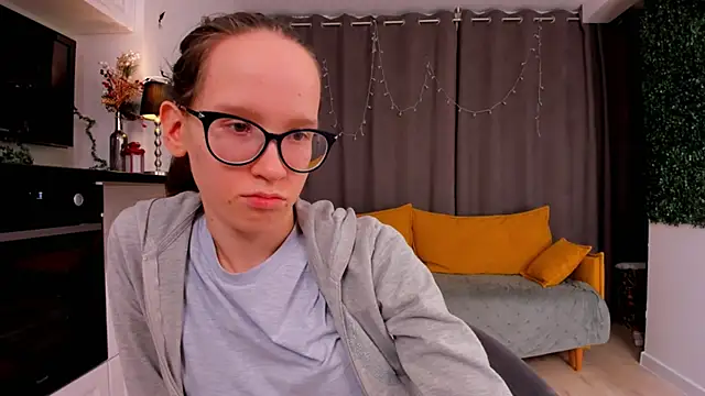 BettyBrowni online show from 02.09.25