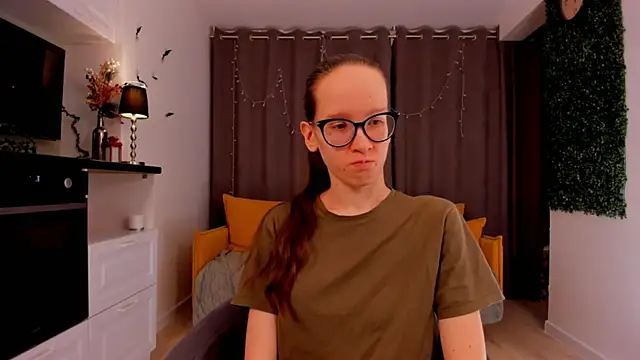 BettyBrowni online show from 02.10.25