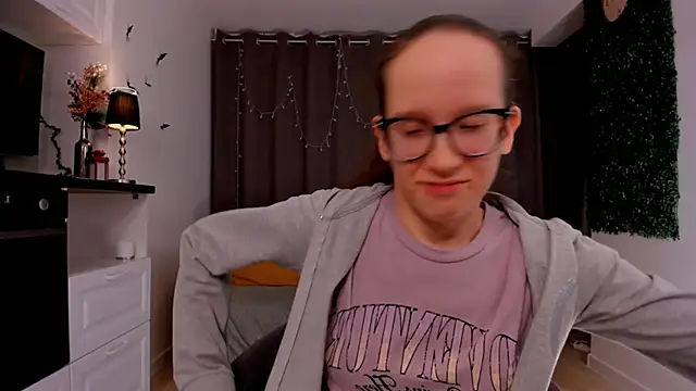 BettyBrowni online show from 02.13.25