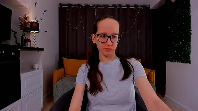 BettyBrowni online show from 02.13.25