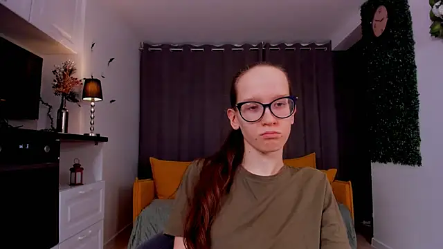 BettyBrowni online show from 03.06.25