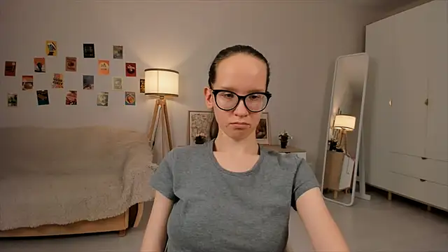 BettyBrowni online show from 03.10.25