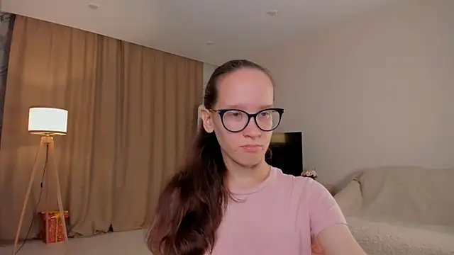 BettyBrowni online show from 10.05.25