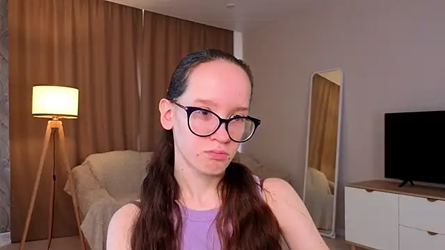 Snapshot of BettyBrowni chatting on 06.30.26 BettyBrowni online show from 06.30.26