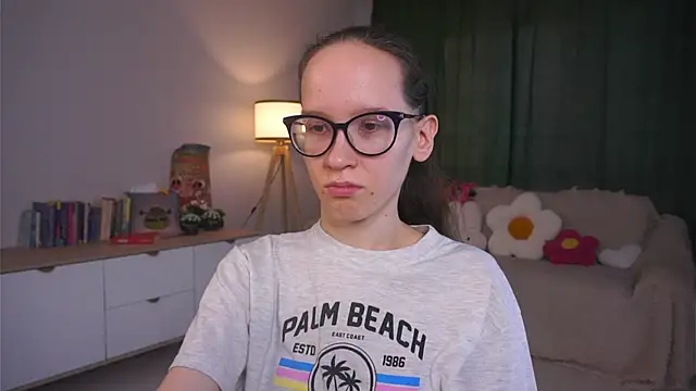 Snapshot of BettyBrowni chatting on 07.19.26 BettyBrowni online show from 07.19.26