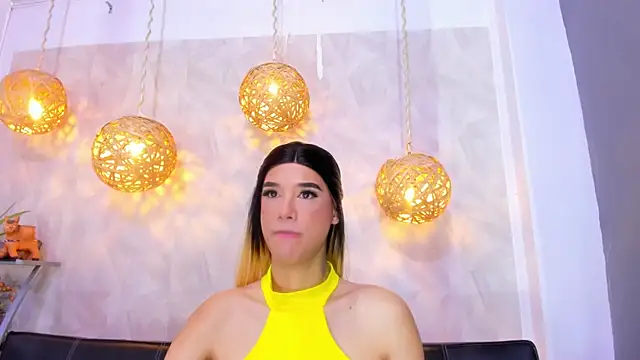 victoria aleia  online show from 02.02.25