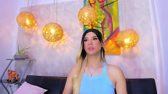 victoria aleia  online show from 03.10.25