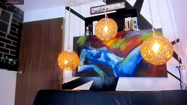 victoria aleia  online show from 11.20.25