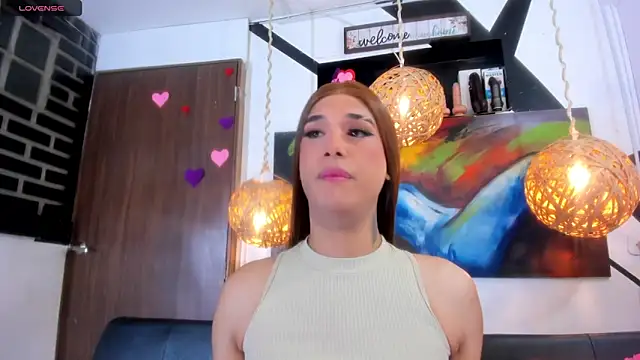victoria aleia  online show from 04.25.26