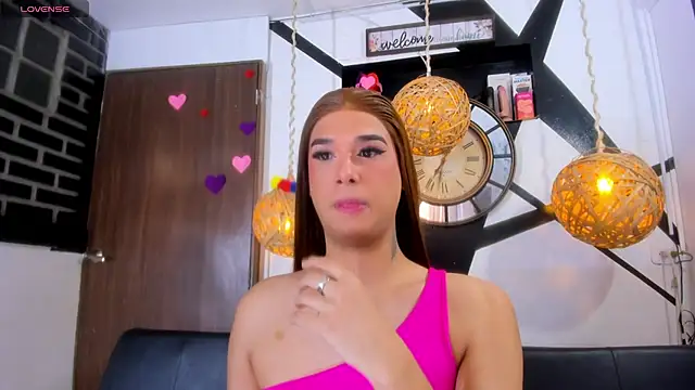 victoria aleia  online show from 06.24.26