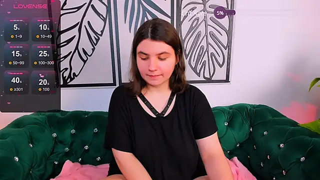 Viola  Shy online show from 01.31.25