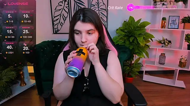 Viola  Shy online show from 02.07.25