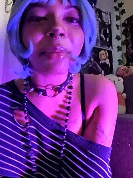 Snapshot of Lenakirbys chatting on 10.22.25 Lenakirbys online show from 10.22.25